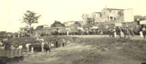 A construção do Estádio Moisés Lucarelli.