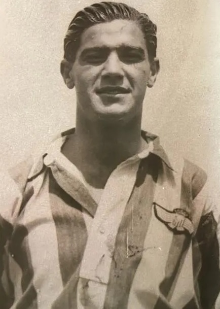 Adrián Escudero