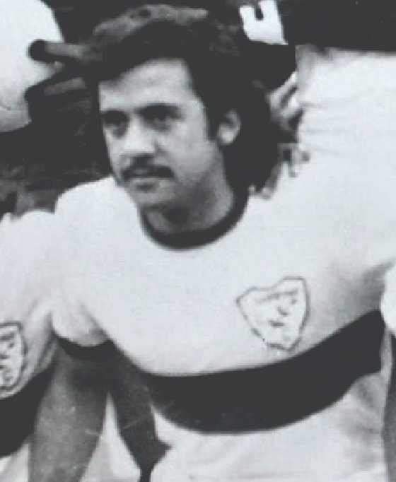Carlos César